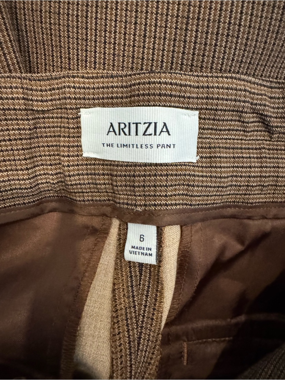 ARITZIA Limitless Pant - Picture 3 of 4